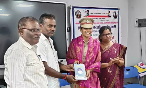 அரசு பள்ளியில் தேசிய மகளிர் போலீஸ் தினம் கொண்டாட்டம்