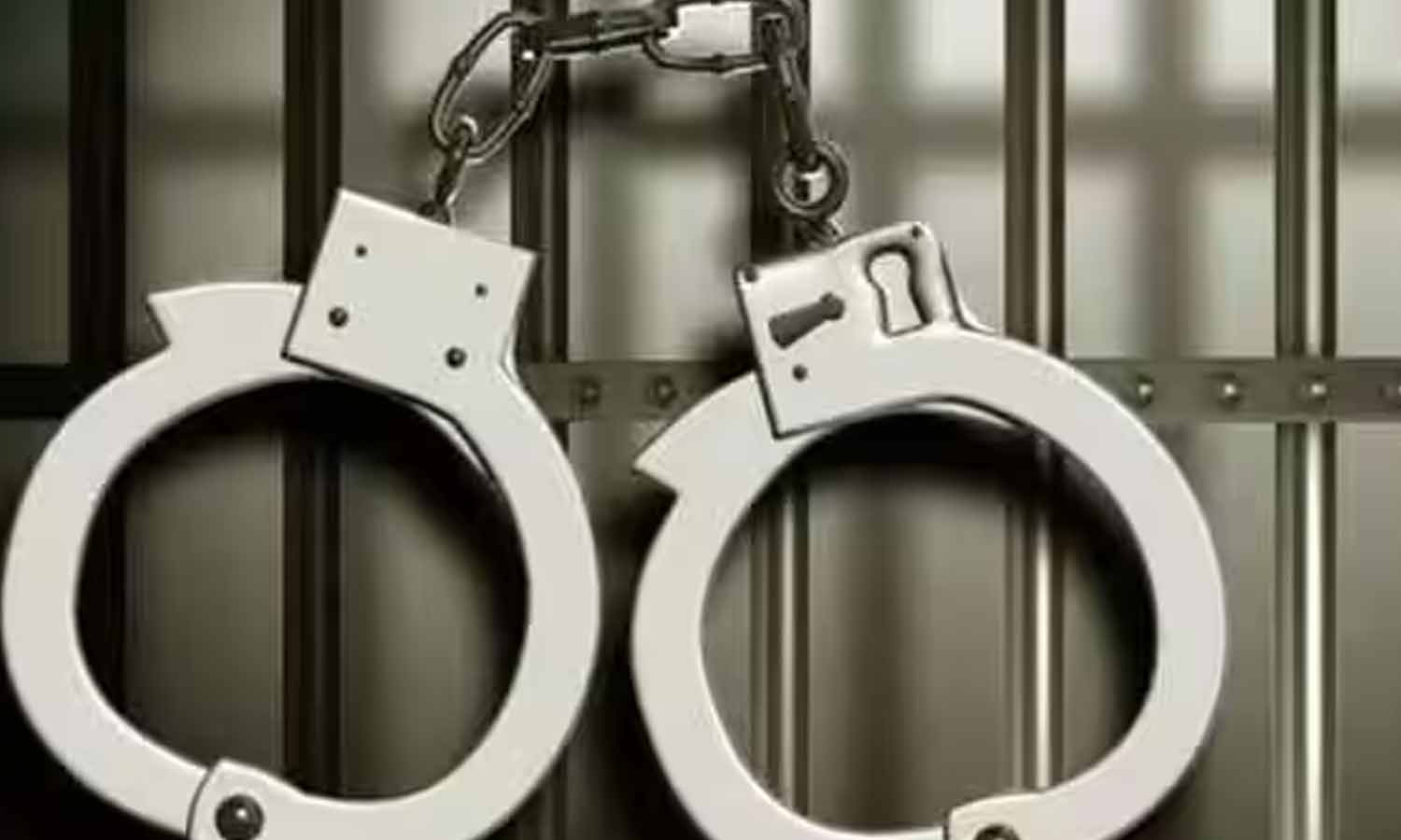 நாங்குநேரி அருகே பள்ளி மாணவியை கடத்தி திருமணம் செய்த சிறுவன் கைது