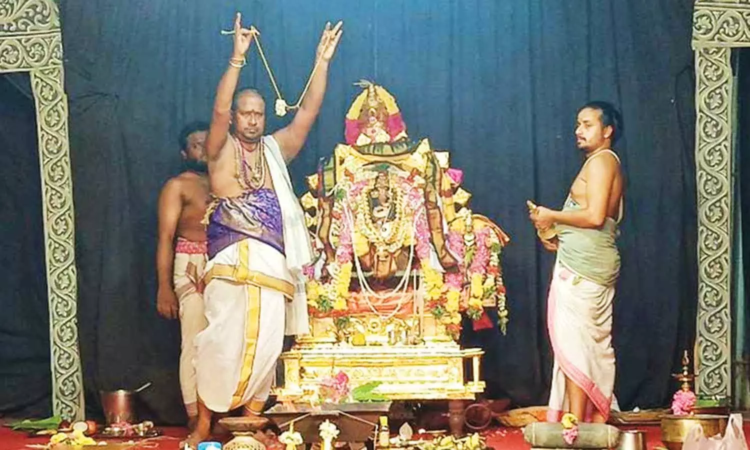 மெலட்டூர் சித்திபுத்தி தட்சிணாமூர்த்தி விநாயகர் கோவிலில் திருக்கல்யாணம் மெலட்டூர் சித்திபுத்தி தட்சிணாமூர்த்தி விநாயகர் கோவிலில் திருக்கல்யாணம்