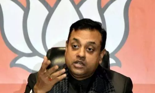 காங்கிரஸ் புறக்கணிக்க வேண்டியது பத்திரிகையாளர்களை அல்ல... ராகுல் காந்தியை...!!! பா.ஜனதா