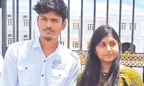 கடத்தப்பட்டதாக பெற்றோர் புகார்: சென்னை மாணவி காதலனுடன் கோர்ட்டில் தஞ்சம்