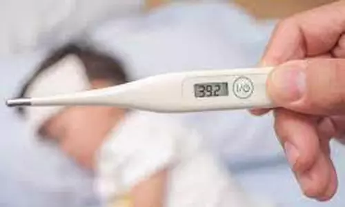 கேரளாவில் இருந்து வந்த 2400 பேருக்கு காய்ச்சல் பரிசோதனை