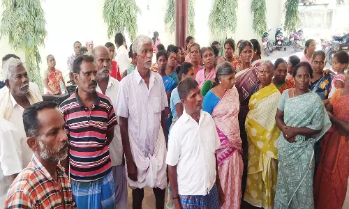 ஆத்தூர் யூனியன் அலுவலகத்தில் திடீர் முற்றுகை