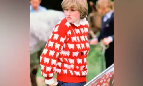 ரூ.9 கோடிக்கு ஏலம் போன இளவரசி டயானாவின் ஸ்வெட்டர்
