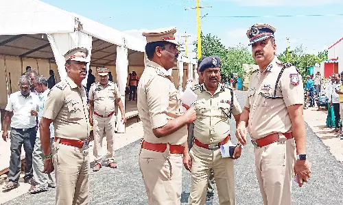 இலங்கைத் தமிழர் மறுவாழ்வு குடியிருப்பில் வடக்கு மண்டல ஐ.ஜி. ஆய்வு