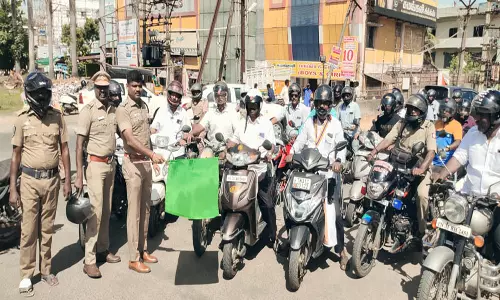 கோஸ்டல் சிட்டி ரோட்டரி சங்கம் சார்பில் சாலை பாதுகாப்பு விழிப்புணர்வு பேரணி :டி.எஸ்.பி. தொடங்கி வைத்தார்