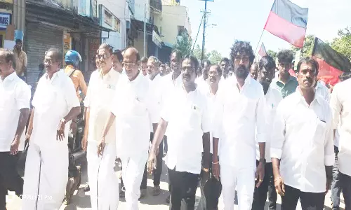 அண்ணா பிறந்த நாளை முன்னிட்டு தி.மு.க. வினர் பேரணி