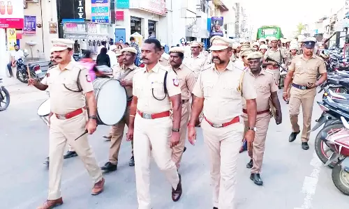 விநாயகர் சதுர்த்தி முன்னிட்டு போலீசார் அணிவகுப்பு