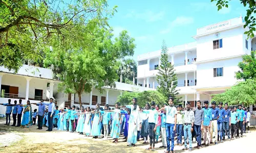 பாரதியார் மெட்ரிக் மேல்நிலைப் பள்ளியில் உலக ஓசோன் தின விழிப்புணர்வு