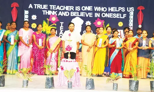 ரூ.3.72 லட்சம் மதிப்பில் பரிசுகள், தங்க நாணயங்கள் : ஐ.வி.டி.பி. நிறுவனர் வழங்கினார்