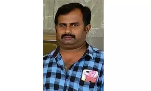 மருந்து கடைக்காரர் தீ குளித்து தற்கொலை