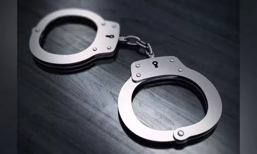 மதுவிற்ற 2 பேர் கைது