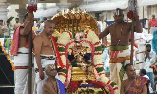 திருப்பதி கோவிலில் வருடாந்திர பிரம்மோற்சவ விழா: கொடியேற்றத்துடன் நாளை தொடக்கம்