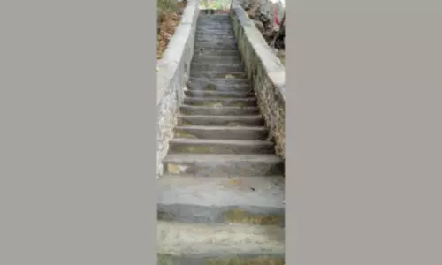 கன்னியாகுமரி அருகே 1800 அடி உயரம் உள்ள மருந்துவாழ் மலை உச்சிக்கு பக்தர்கள் செல்ல 500 படிக்கட்டுகள் சீரமைப்பு