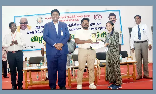 போதைக்கு அடிமையாகாமல்  மாணவர்கள் தவிர்க்கலாம்-கலெக்டர்