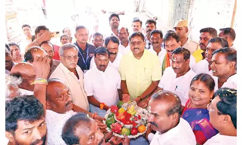 முத்தாலம்மன் கோவில் திருப்பணிக்கு ரூ.11 லட்சம் நிதி