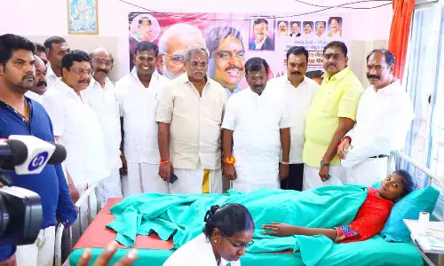 புதுவையில் நலத்திட்ட உதவிகள் வழங்கி பா.ஜனதாவினர் கொண்டாட்டம்