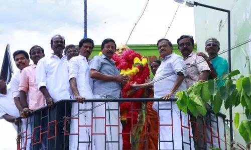 பிறந்த நாளையொட்டி நாகர்கோவிலில் பெரியார் சிலைக்கு மாலை