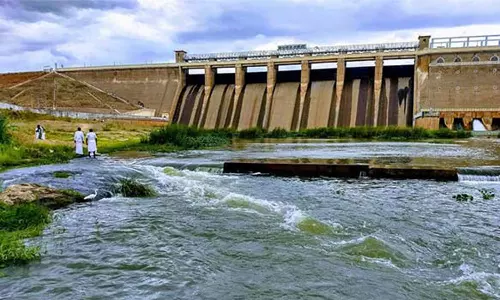 தொடர்ந்து ஏமாற்றும் மழை 47 அடியாக சரிந்த வைகை அணை நீர்மட்டம்