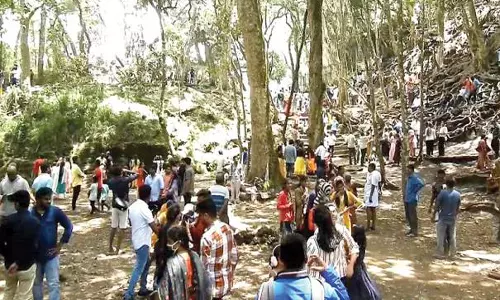 2வது சீசனை அனுபவிக்க கொடைக்கானலில் குவிந்த சுற்றுலா பயணிகள்