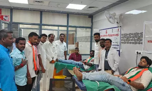 ஜிப்மர் ஆஸ்பத்திரியில் பா.ஜனதாவினர் ரத்ததானம்