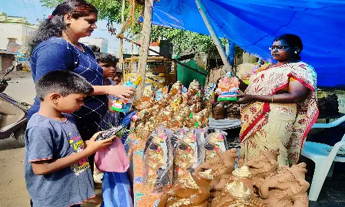 திண்டுக்கல்லில் விநாயகர் சதுர்த்தியை முன்னிட்டு கோவில்களில் பக்தர்கள் சிறப்பு வழிபாடு