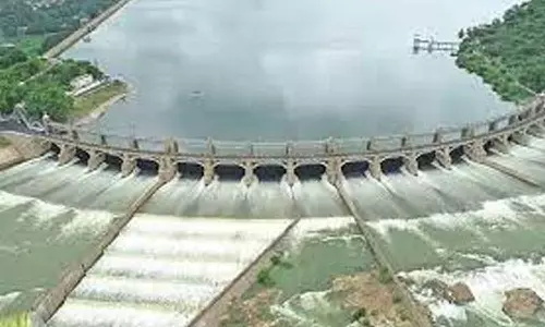 மேட்டூர் அணைக்கு தொடர்ந்து நீர்வரத்து அதிகரிப்பு- வினாடிக்கு 2,556 கன அடி நீர் வருகிறது