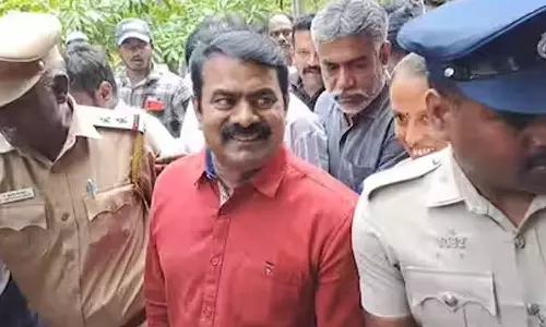 நடிகை விஜயலட்சுமி புகார்: சீமான் போலீஸ் நிலையத்தில் ஆஜர்