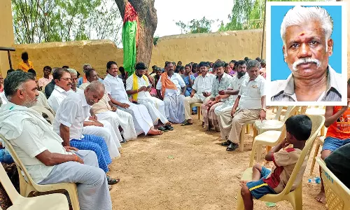 ஆட்டோ டிரைவர் கொலையில் 7 பேரிடம் விசாரணை- உடலை வாங்க மறுத்து உறவினர்கள் 2-வது நாளாக போராட்டம்