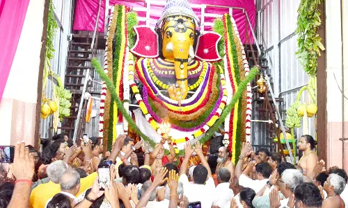 கோவை விநாயகர் கோவில்களில் அலைமோதிய பக்தர்கள் கூட்டம்