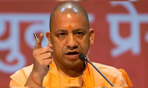 பெண்களுக்கு பாலியல் தொந்தரவு கொடுப்பவர்களுக்கு எமன் காத்து இருக்கிறார்- யோகி ஆதித்யநாத் எச்சரிக்கை