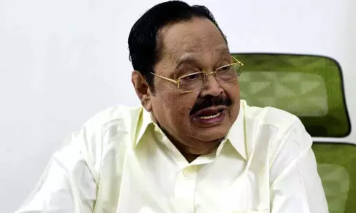 காவிரியில் தண்ணீர் இல்லை, வறட்சி என கர்நாடகா பொய்யான காரணம் கூறுகிறது- அமைச்சர் துரைமுருகன்