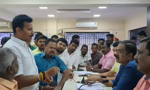 நெல்லை மாநகராட்சி வார்டுகளில் திடக்கழிவு மேலாண்மை திட்டத்தில் ரூ.86 லட்சம் முறைகேடு புகார்?- அ.தி.மு.க.வினர் புகார்