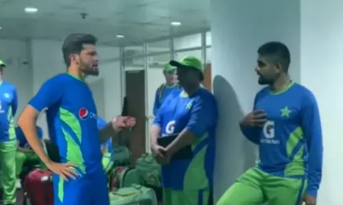 பாகிஸ்தான் அணி வீரர்கள் இடையே மோதல் இல்லை- மூத்த வீரர் தகவல்