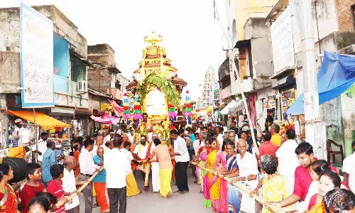 சுந்தர விநாயகர் கோவில் தேரோட்டம்