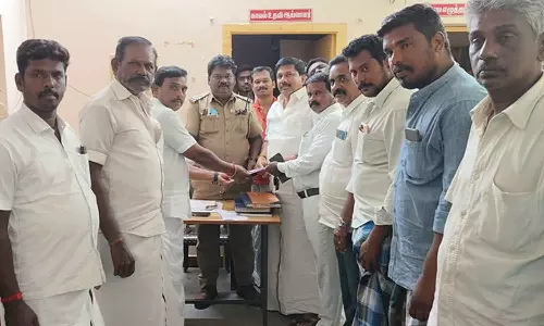 கள்ளக்குறிச்சி மாவட்ட அ.தி.மு.க. செயலாளர் மீது 5 பிரிவுகளில் வழக்கு: கைது செய்யக்கோரி தி.மு.க.வினர் போராட்டம்