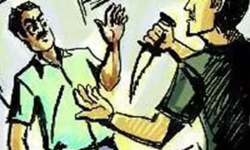 பஸ் டிரைவருக்கு கத்திக்குத்து