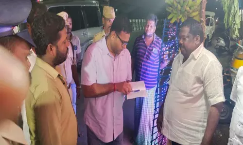 திண்டிவனம் கோட்ட பகுதிகளில் வைக்கப்பட்டுள்ள விநாயகர் சிலைகளை நள்ளிரவில் சாதாரண உடையில்  வந்து ஆய்வு செய்த போலீஸ் சூப்பிரண்டு