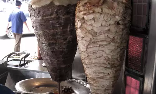 200 கிலோ கெட்டுப்போன இறைச்சி பறிமுதல்