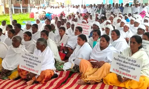 குன்னூரில் தேயிலை விவசாயிகள் உண்ணாவிரதம்