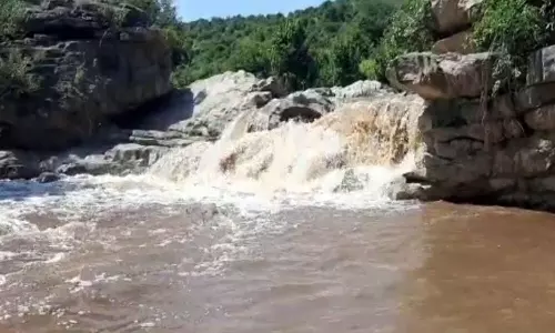 உத்திர காவிரி ஆற்றில் வெள்ளப்பெருக்கு