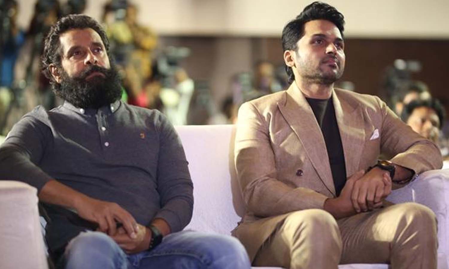 கார்த்தியுடன் மோதும் விக்ரம்.. எதற்கு தெரியுமா?