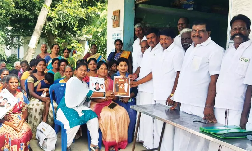 அ.தி.மு.க சார்பில் ஆலோசனை கூட்டம் அ.தி.மு.க சார்பில் ஆலோசனை கூட்டம்