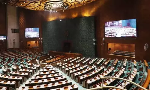 தமிழ்நாடு 8 எம்.பி. தொகுதிகளை இழக்கும்- உத்தரபிரதேசத்துக்கு கூடுதலாக 11 தொகுதிகள் கிடைக்கும்