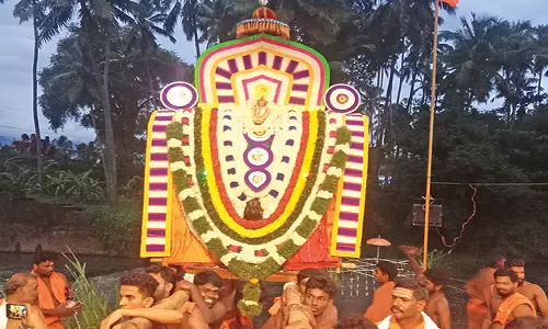 இரணியலில் விநாயகர் சிலை வீதி உலா