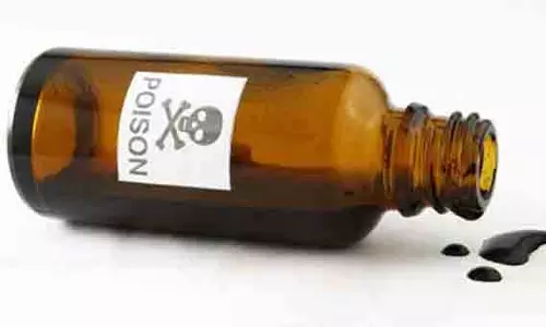 கோவையில் ஆட்டோ டிரைவர் விஷம் குடித்து தற்கொலை