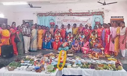 கர்ப்பிணி பெண்களுக்கு வளைகாப்பு