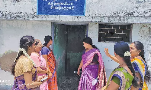 துறையூர் பள்ளியில் நகராட்சி அதிகாரிகள் ஆய்வு