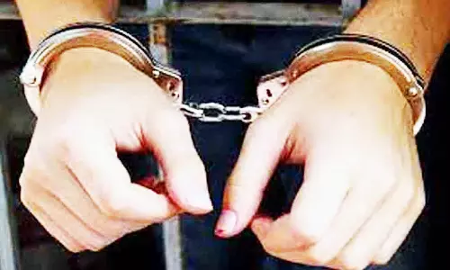 பெண் குண்டர் சட்டத்தில் கைது