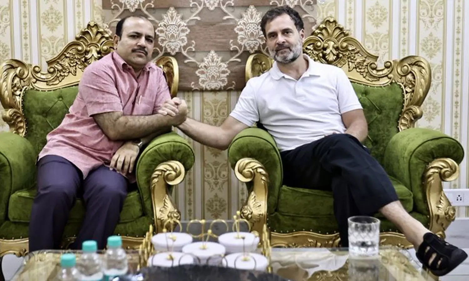 தனிஷ் அலியை நேரில் சந்தித்த ராகுல் காந்தி.. என்ன சொன்னாரு தெரியுமா? தனிஷ் அலியை நேரில் சந்தித்த ராகுல் காந்தி.. என்ன சொன்னாரு தெரியுமா?